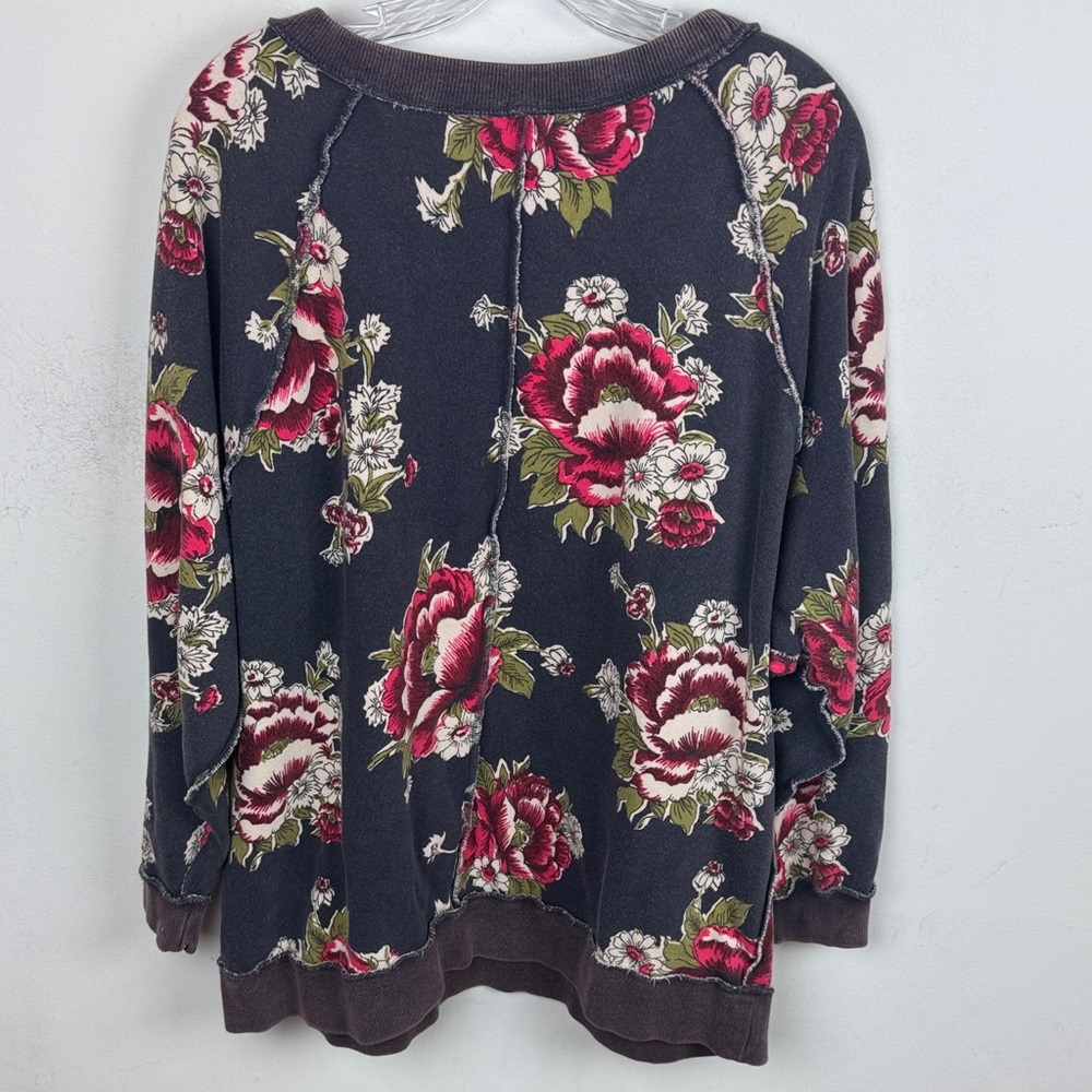 Free People Crewneck - Picture 2 of 9